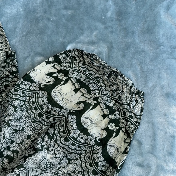 Pants - Picture 3 of 3